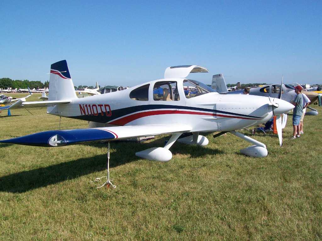 100_0143s.JPG