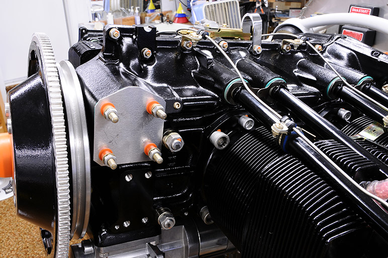2009.08.15_-_RV-8_-_IO-390_Governor_Oil_Line_(1).jpg