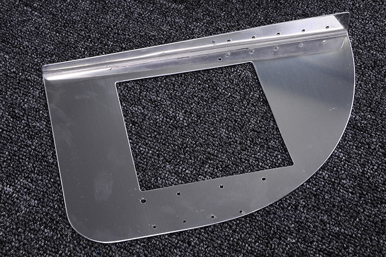 2009.10.11_-_RV-8_-_IO-390_And_Oversized_SW10610R_Oil_Cooler_Installation_(10).jpg