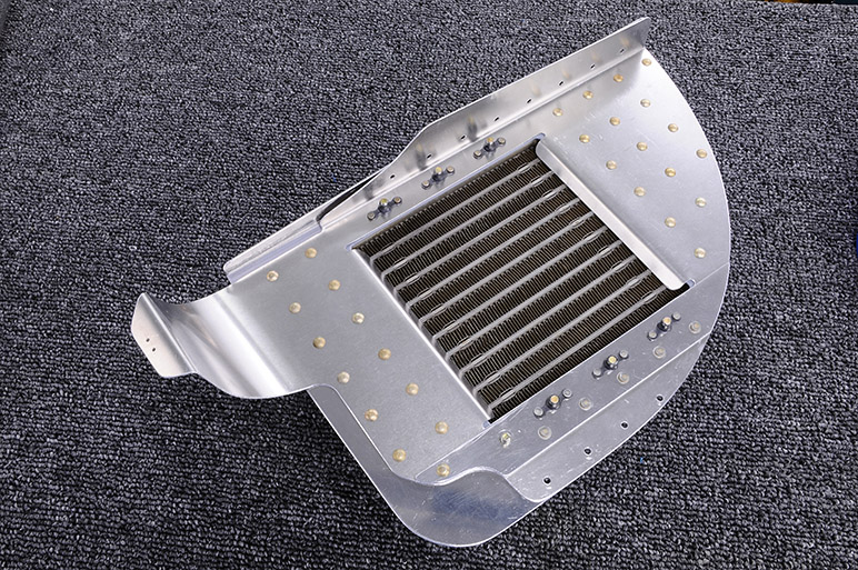 2009.10.11_-_RV-8_-_IO-390_And_Oversized_SW10610R_Oil_Cooler_Installation_(27).jpg