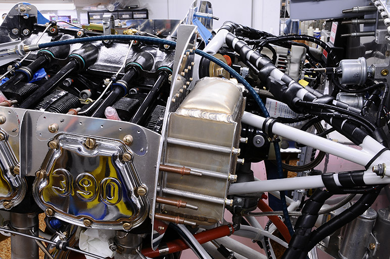 2009.10.11_-_RV-8_-_IO-390_And_Oversized_SW10610R_Oil_Cooler_Installation_(29).jpg