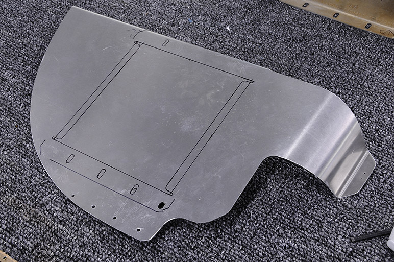 2009.10.11_-_RV-8_-_IO-390_And_Oversized_SW10610R_Oil_Cooler_Installation_(4).jpg