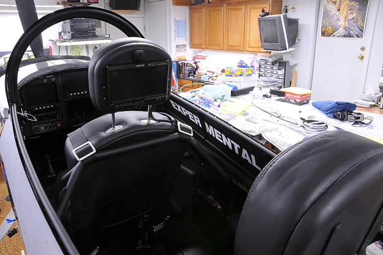 2010.01.19_-_RV-8_-_Canopy_Frame_Side_Panel_Labeling_&_Installation_Complete_(11).jpg