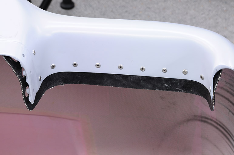 2010.04.17_-_RV-8_-_Adding_Front_Cowling_Seals_(1).jpg