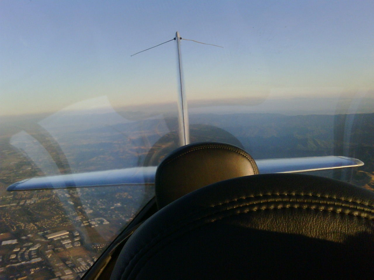 2010.05.28_-_RV-8_-_Livermore_To_Salinas_In_30_Minutes_-_Flying_Home_(20).jpg