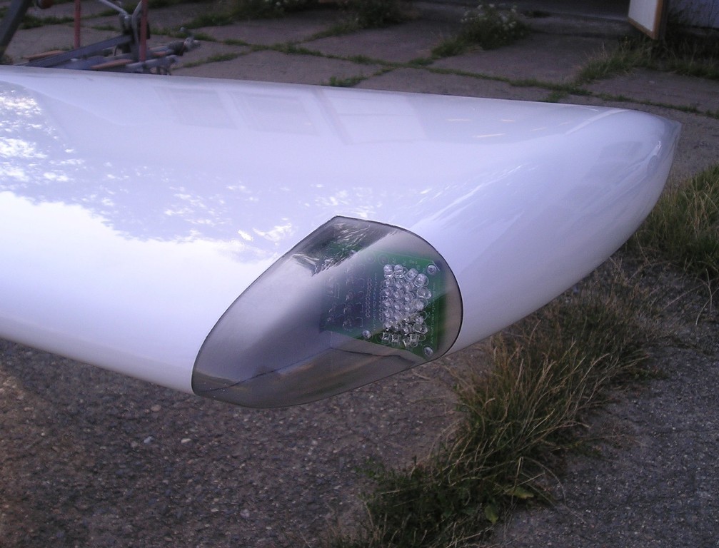 D-EUVT_Wingtip_Light.jpg
