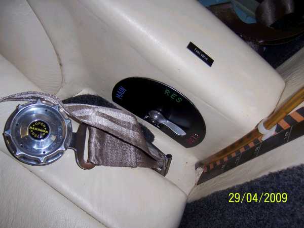 Europa_fuel_selector_&_backplate.jpg