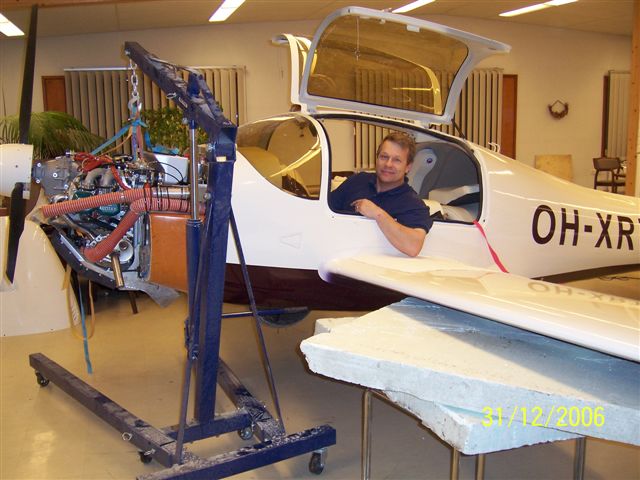 Europa_gear_retracted_and_Raimo_in.jpg