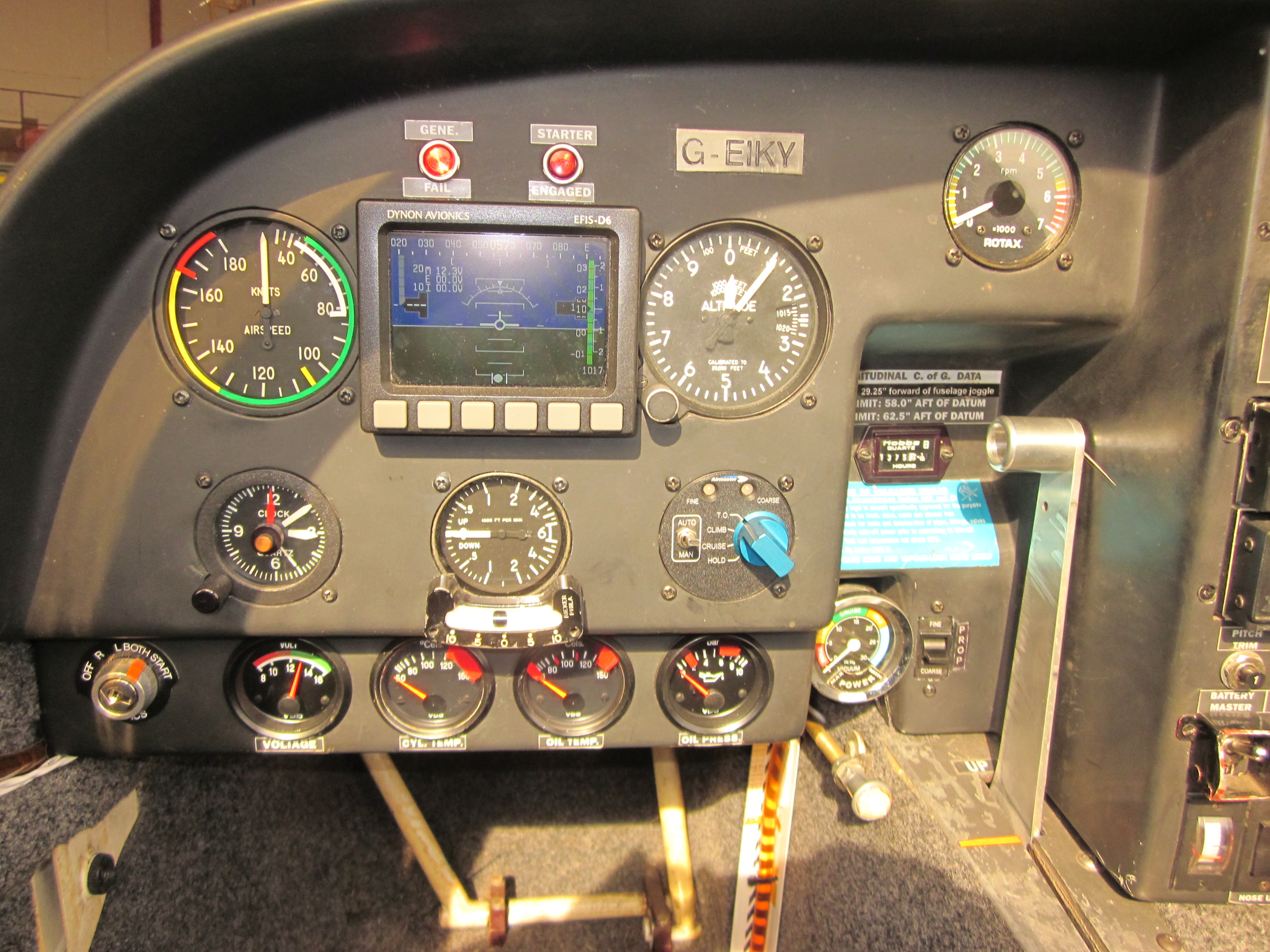 cockpit2.JPG