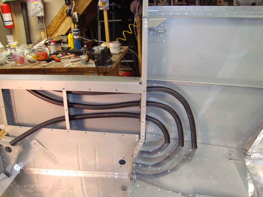 fuselage_wire_conduit.jpg