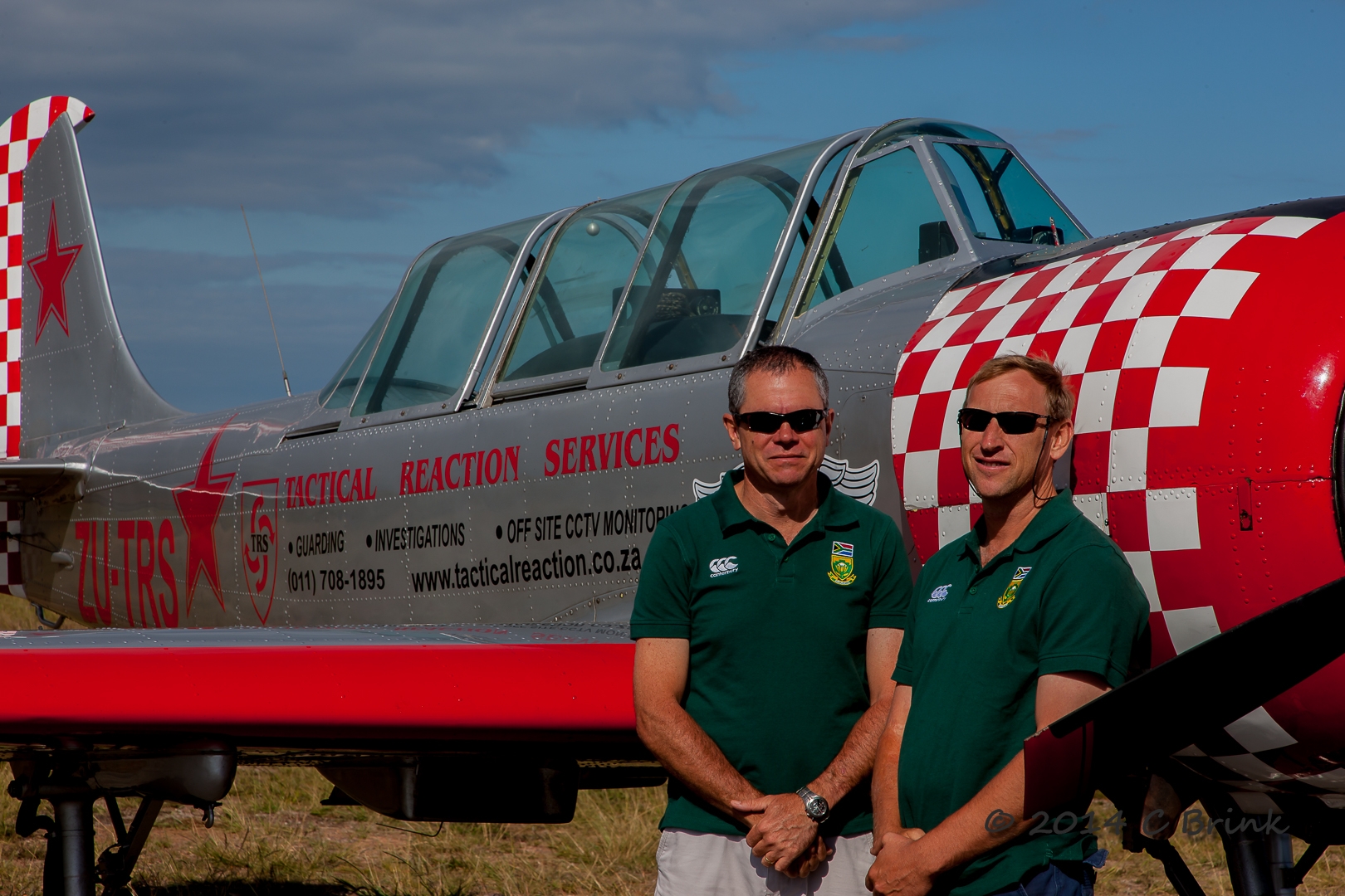 South African Yak-52 Pilots - FAI World Championship - Berus du Preez - Charles Urban - owner yak-52 ZU-TRS -.JPG