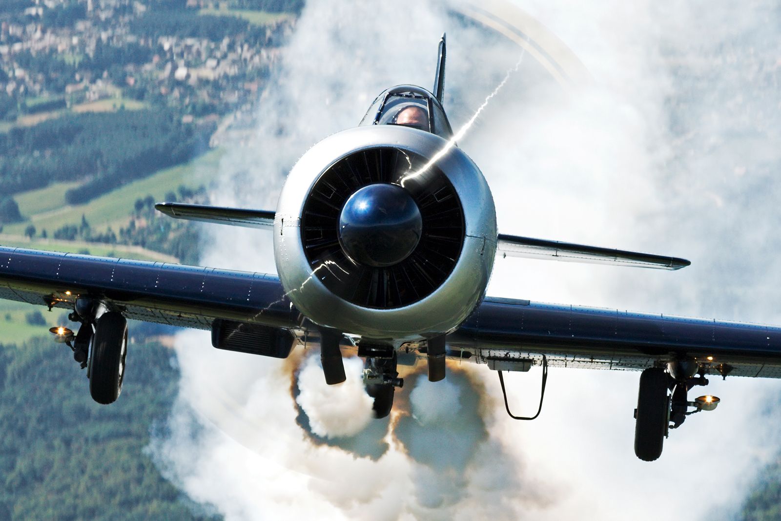 Yak-52 up close and personal - G-CBSS - Etienne Verhellen at work - not 747.jpg
